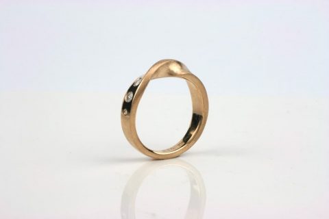 Rose Gold Mobius Twist Wedding Ring with Diamonds - Ethical Jewellery ...