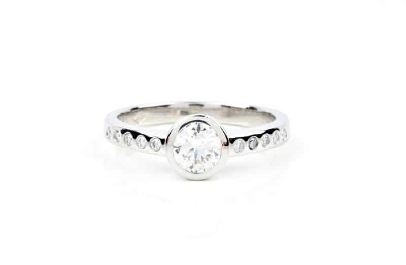 Low set Lab-Diamond Engagement Ring